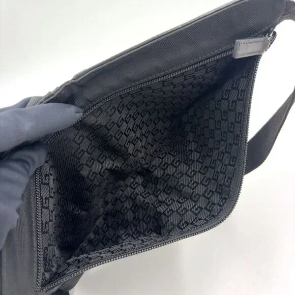 Gucci GG Pattern Canvas Leather Black Belt Bag Waist Pouch Silver - Picture 3 of 12